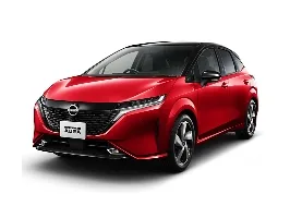 Nissan Aura Поколение 1